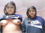 Desi Punjabi Girl Shows boobs