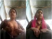 Desi Village Girl Shows her Boobs and Fingering