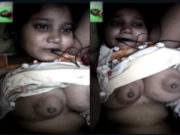 Sexy Desi Girl Showing Big Boobs